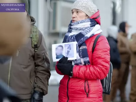 Як шукати людей зі старечими розладами: через поліцію, волонтерів, соцмережі