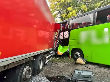 Число пострадавших в ДТП с пассажирским автобусом во Львовской области возросло до 32