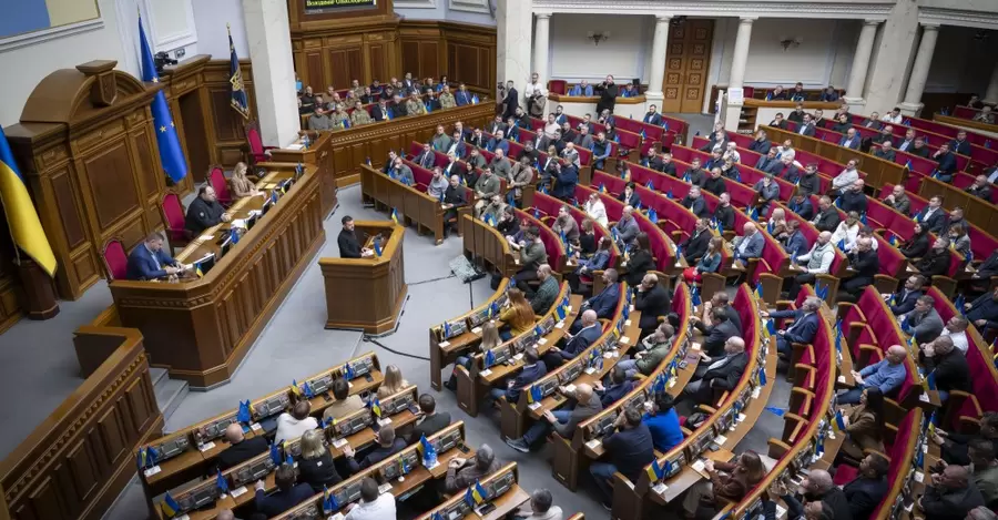 Мнение политологов: В «Плане победы» Зеленского вся надежда на секретные приложения