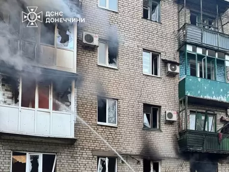 На Донеччині з-під завалів будинку врятували поранену людину та вилучили тіла двох осіб