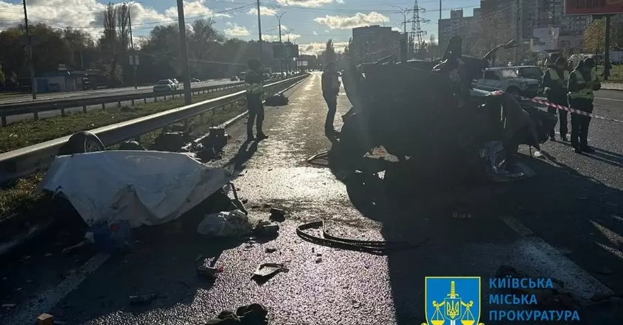 Водію автобуса, який спричинив масштабну ДТП в Києві, оголосили підозру