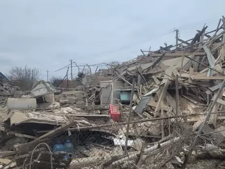 Обстріли за добу: удар КАБами у Харкові та постраждала від російського удару «швидка» у Херсоні