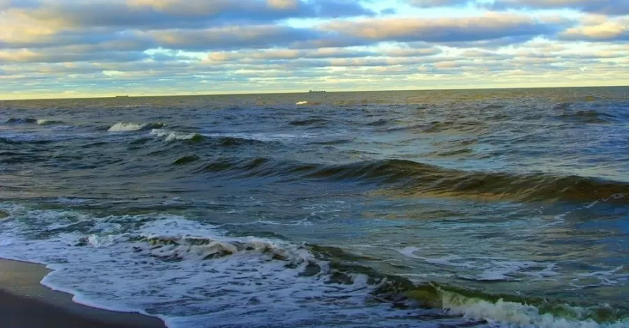 У Балтійському морі пошкоджені підводні кабелі зв'язку між чотирма країнами