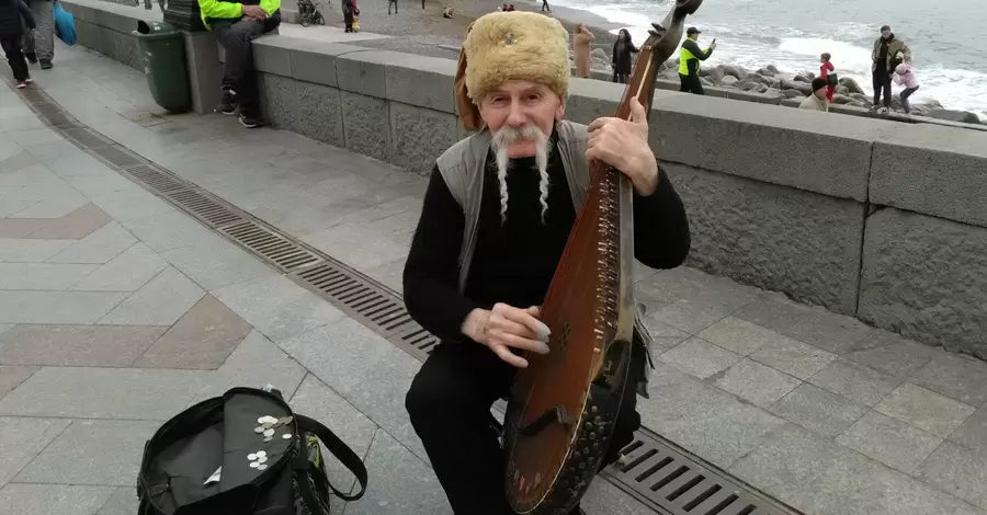 Ушел из жизни бандурист Остап Киндрачук, ставший символом украинской культуры в Крыму