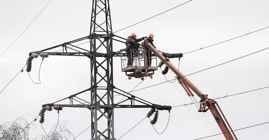 В України запровадили екстрені відключення світла через високе споживання