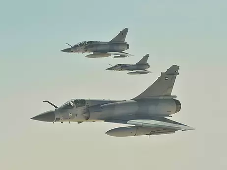 Украина получила Mirage 2000-5: самолет, способный пробить вражеское ПВО