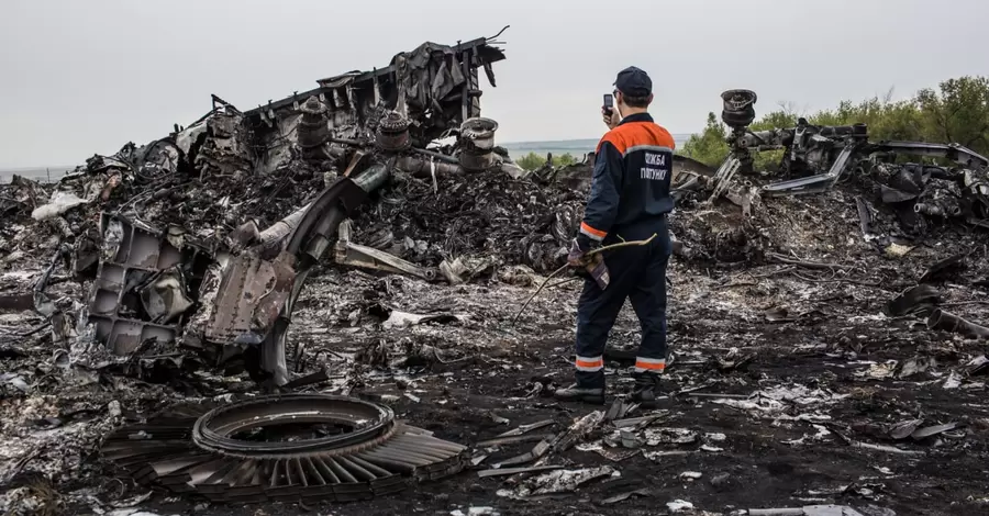 Родственники жертв рейса MH17 требуют признания РФ ответственности как части мирного соглашения