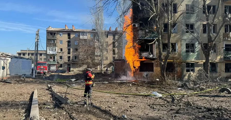 Війська РФ скинули п'ять авіабомб на Костянтинівку: мінімум 4 поранених, багато руйнувань