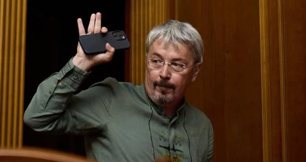 Эксминистр культуры Ткаченко хочет возглавить правление 