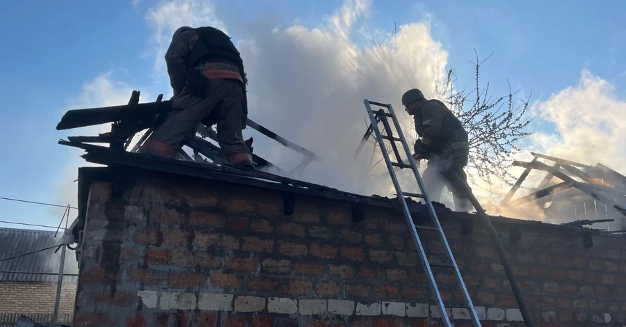 Внаслідок російських атак у Дніпрі один загиблий та п'ятеро поранених, у Нікополі - 13 постраждалих 