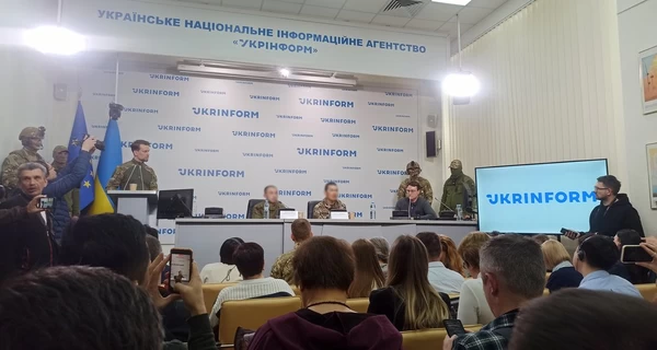 Полонені китайці на пресконференції у Києві розповіли, як потрапили на війну