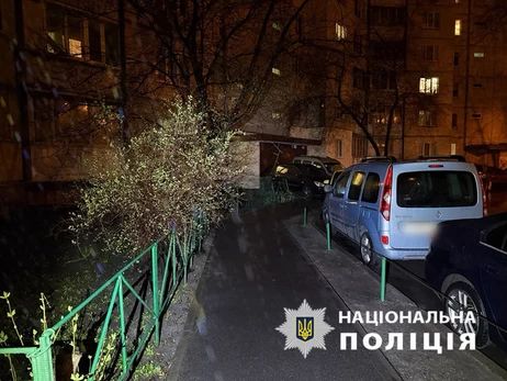 У Києві чоловік з ножем напав на військового 