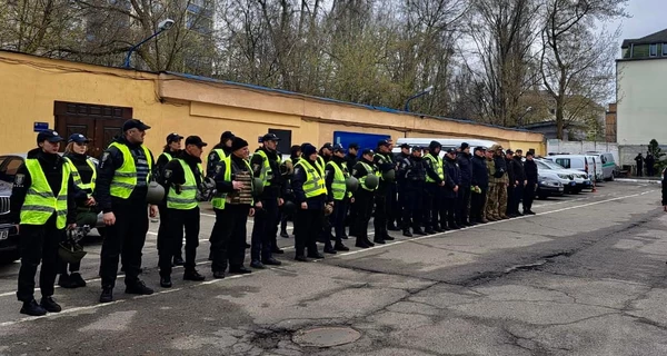 Нацполиция будет патрулировать храмы на Пасху и проверять личные вещи