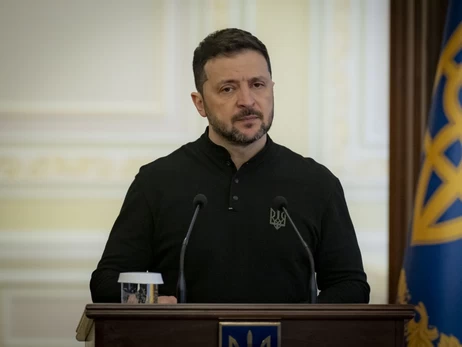 Зеленський заявив, що Китай постачає Росії артилерію та порох