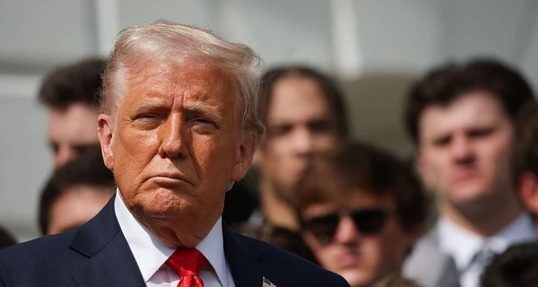 Трамп заявив, що «не фанат» Зеленського, але не вважає його винним у війні