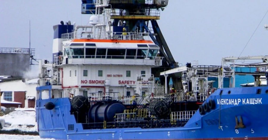В РФ снова авария танкера с нефтепродуктами - в ЦПИ объяснили опасность для мира