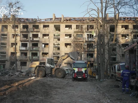У Києві завершені пошуково-рятувальні роботи у зруйнованій багатоповерхівці