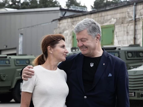 Петро Порошенко освідчився дружині на фоні новин про поділ майна