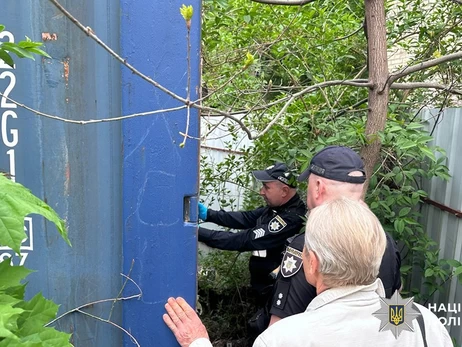 У Києві знайшли смітник, заповнений черепами та кістками, - поліція розпочала перевірку
