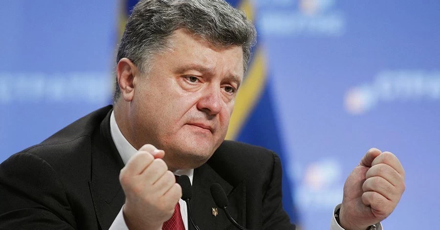 Порошенко еще раз подыграл Кремлю, приравняв Трампа к путину – эксперт