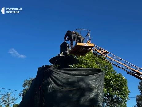 У Полтаві розпочали демонтаж пам'ятника Петру І