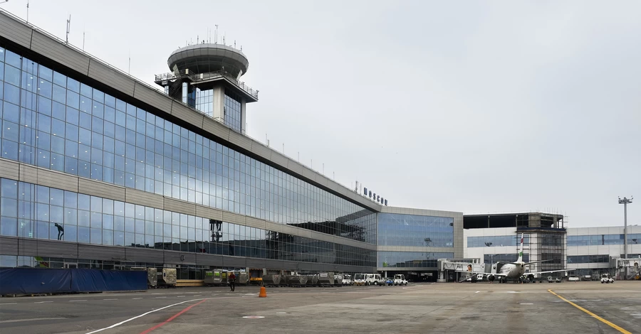 На Москву летели беспилотники, аэропорт Домодедово временно не работал