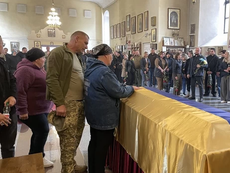 В ДТП на Полтавщине погибли военный и полицейский, которые везли мобилизованного, — СМИ