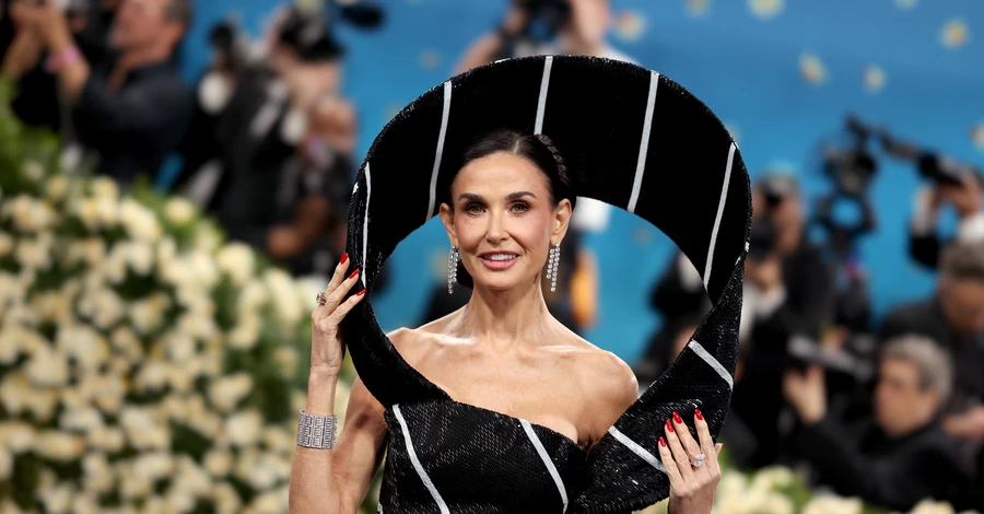 Наряды звезд на Met Gala 2025: Зендея в Louis Vuitton, Деми Мур в Thom Browne