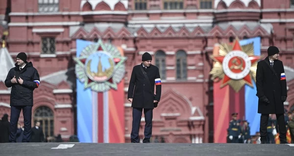 Гонят детей на марши и отключают интернет: как в России 9 мая отмечают