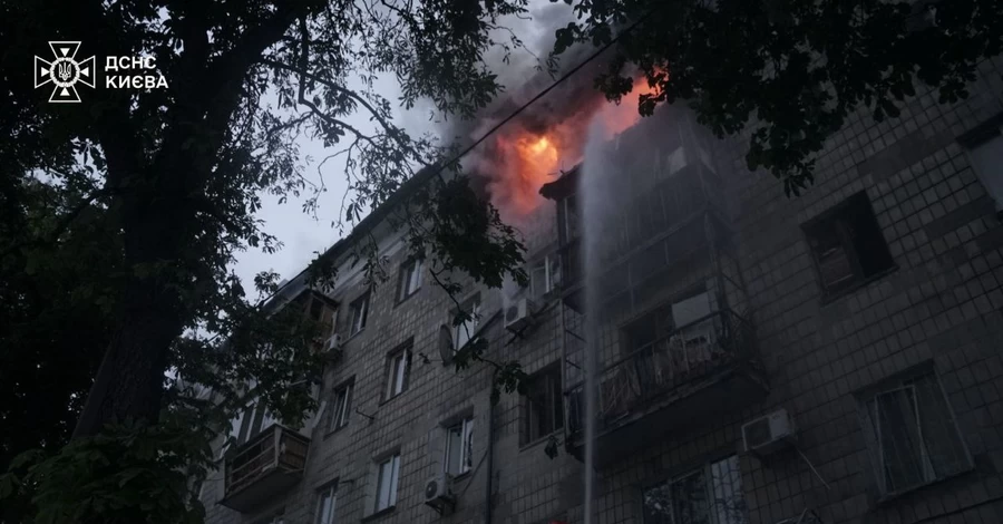 Росія атакувала Київ ракетами та дронами, є загиблі, серед постраждалих діти