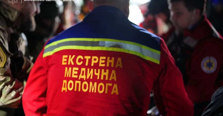 У Запоріжжі російські дрони пошкодили критичну інфраструктуру, з-під завалів дістали чотирьох людей 
