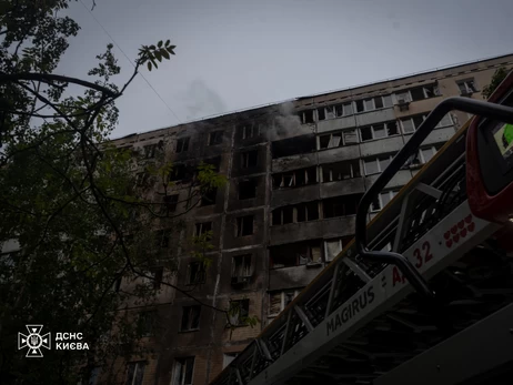 Внаслідок російської атаки в Києві загинули мати та син, поранено четверо дітей