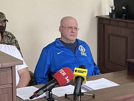 Коломойский в СИЗО подстригся налысо и избавился от бороды