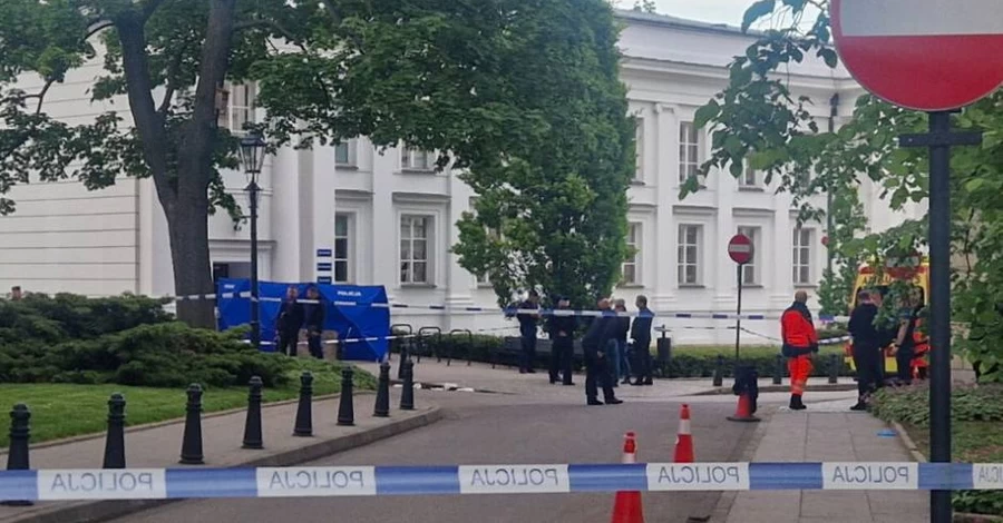 У Варшавському університеті оголосили Дні жалоби через загибель працівниці, яку вбив нападник з сокирою