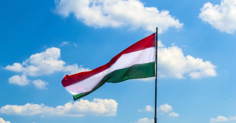Угорщина відклала переговори з Україною щодо нацменшин