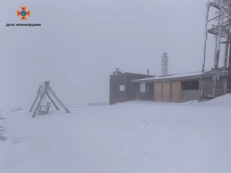 Ивано-Франковскую область засыпало снегом