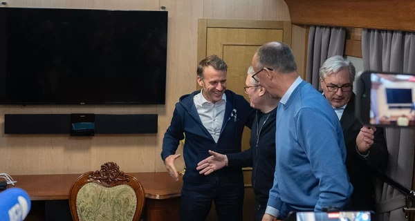 У Макрона відповіли на російські фейки про поїздку до Києва: Це серветка, а не наркотик