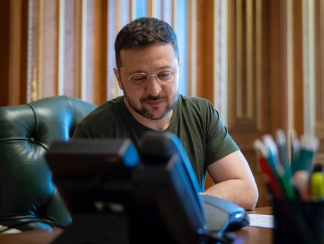 Зеленский впервые поговорил с Папой Римским Львом XIV и пригласил его в Украину