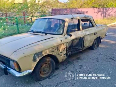 У Запорізькій області росіяни вдарили дроном по авто з чоловіком похилого віку