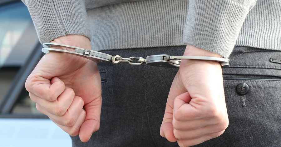 У ФРН та Швейцарії затримали українців, підозрюваних у відправці посилок з вибухівкою