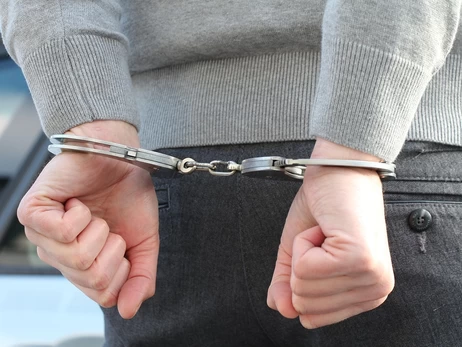 В ФРГ и Швейцарии задержали украинцев, подозреваемых в отправке посылок со взрывчаткой