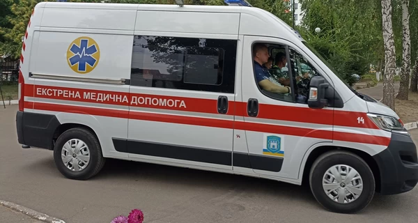Росіяни вдарили дронами по Козачій Лопані – атакували мирних людей, а потім «швидку», яка приїхала до поранених.