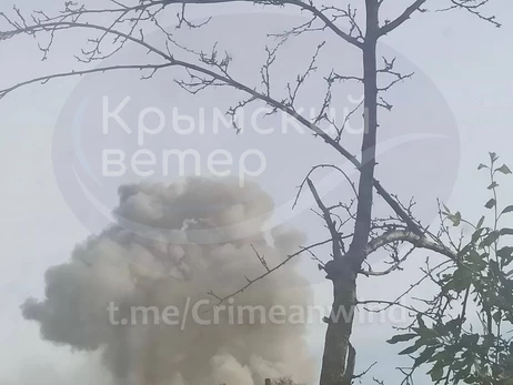 Под Москвой и в Крыму горят и взрываются склады боеприпасов