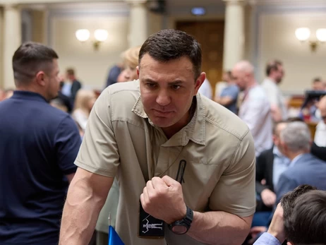 Николай Тищенко пришел на заседание Верховной Рады