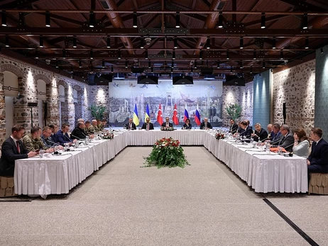 В Стамбуле начались переговоры Украины с РФ: какие инсайды публикуют мировые СМИ
