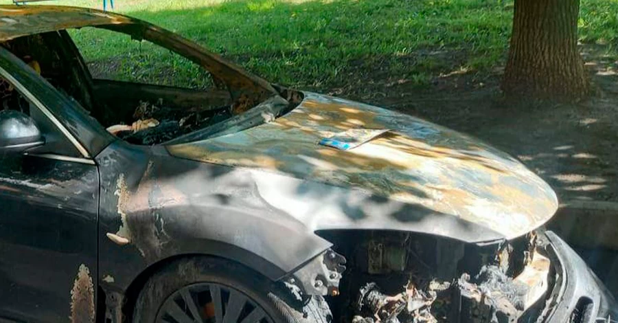 У Харкові мати разом із 16-річною донькою підпалювали машини військових