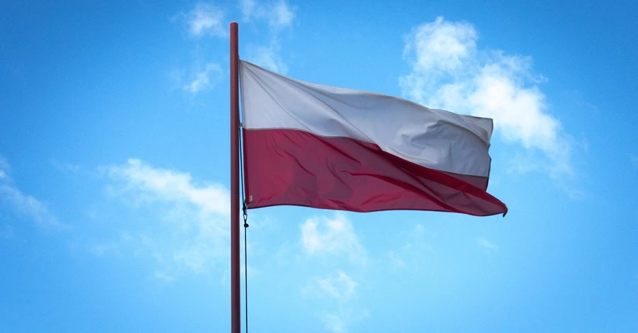 В Польше задержали украинку, которая перевозила нелегальных мигрантов