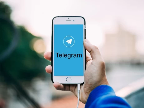 У Telegram створили фейкові акаунти Зеленського та першої леді