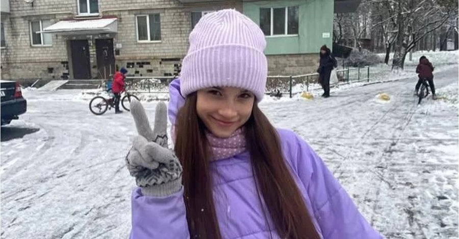 В Буче после двух недель в больнице умерла девочка, которую ударило током на крыше электрички