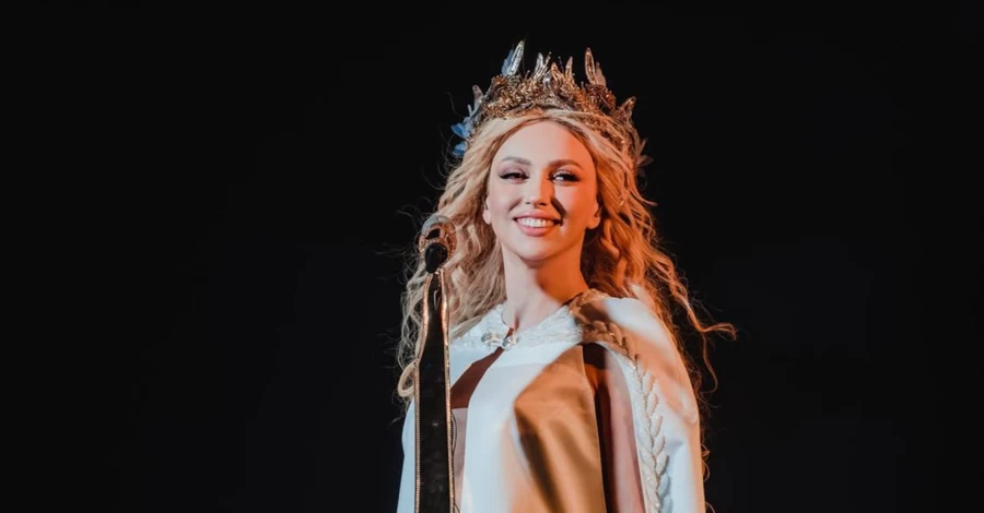 Продюсер Полякової заявив, що російська співачка скопіювала її сценічний образ
